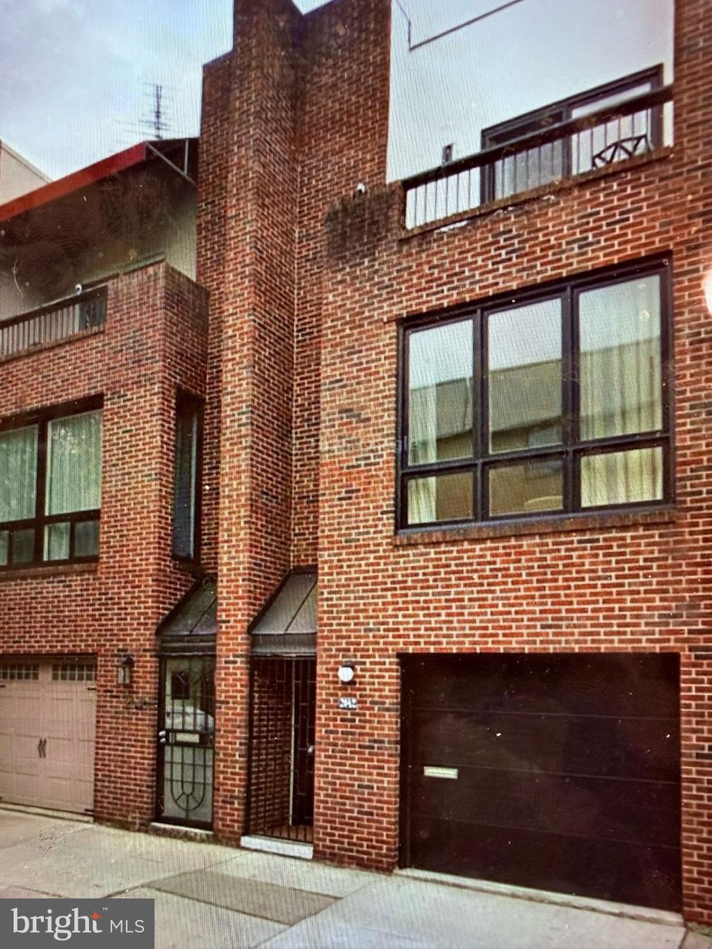 Photo of 2042 South Street, PHILADELPHIA, PA 19146 (MLS # PAPH2579326)