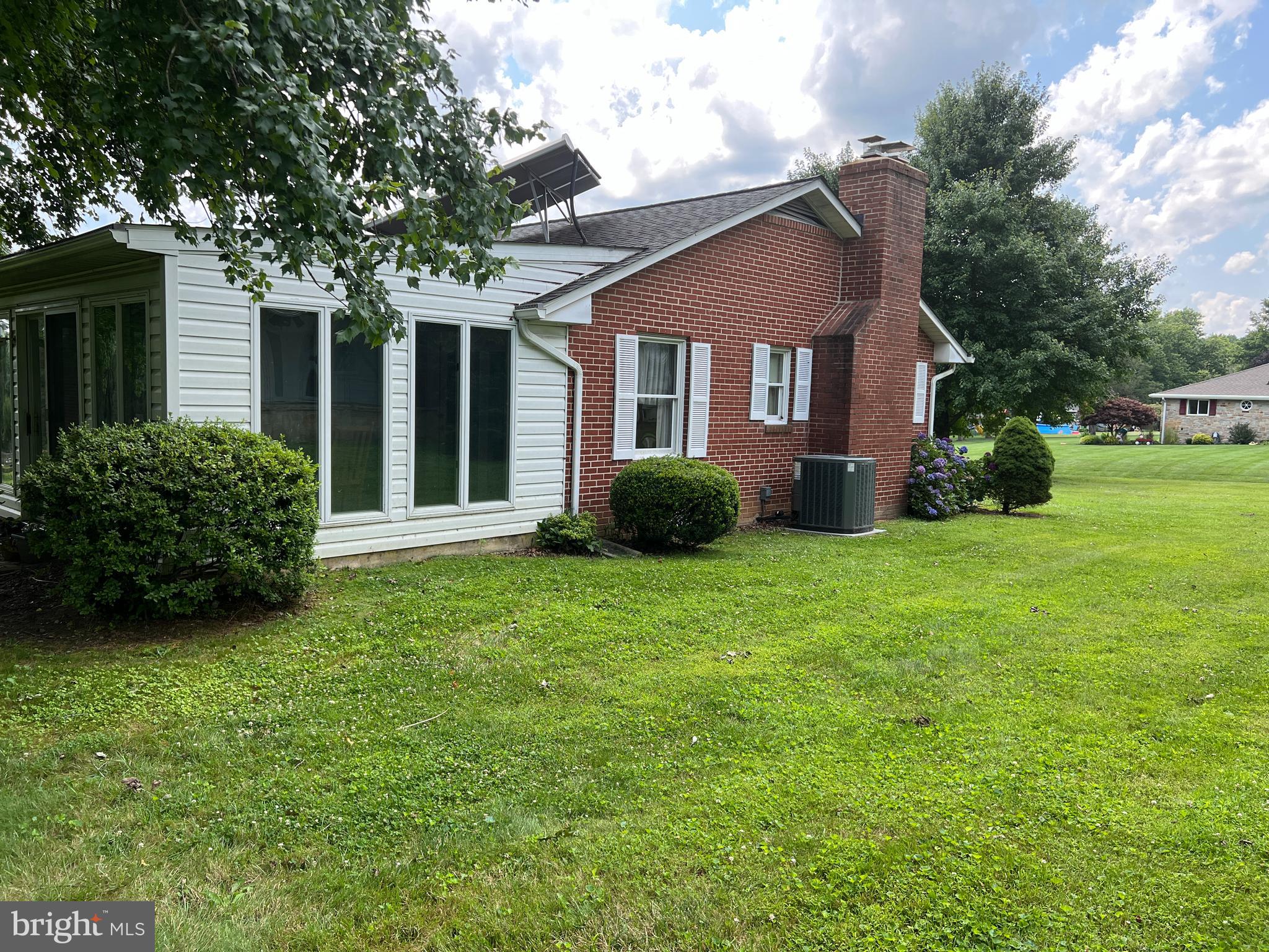 BROOKHILL FARMS - Residential