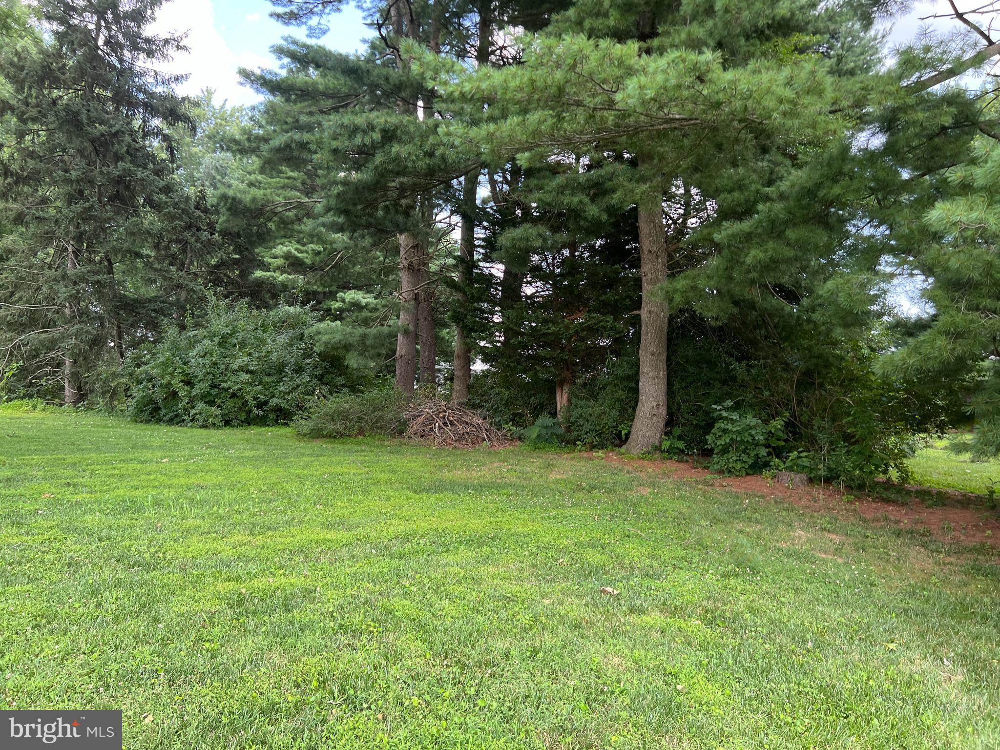 BROOKHILL FARMS - Residential