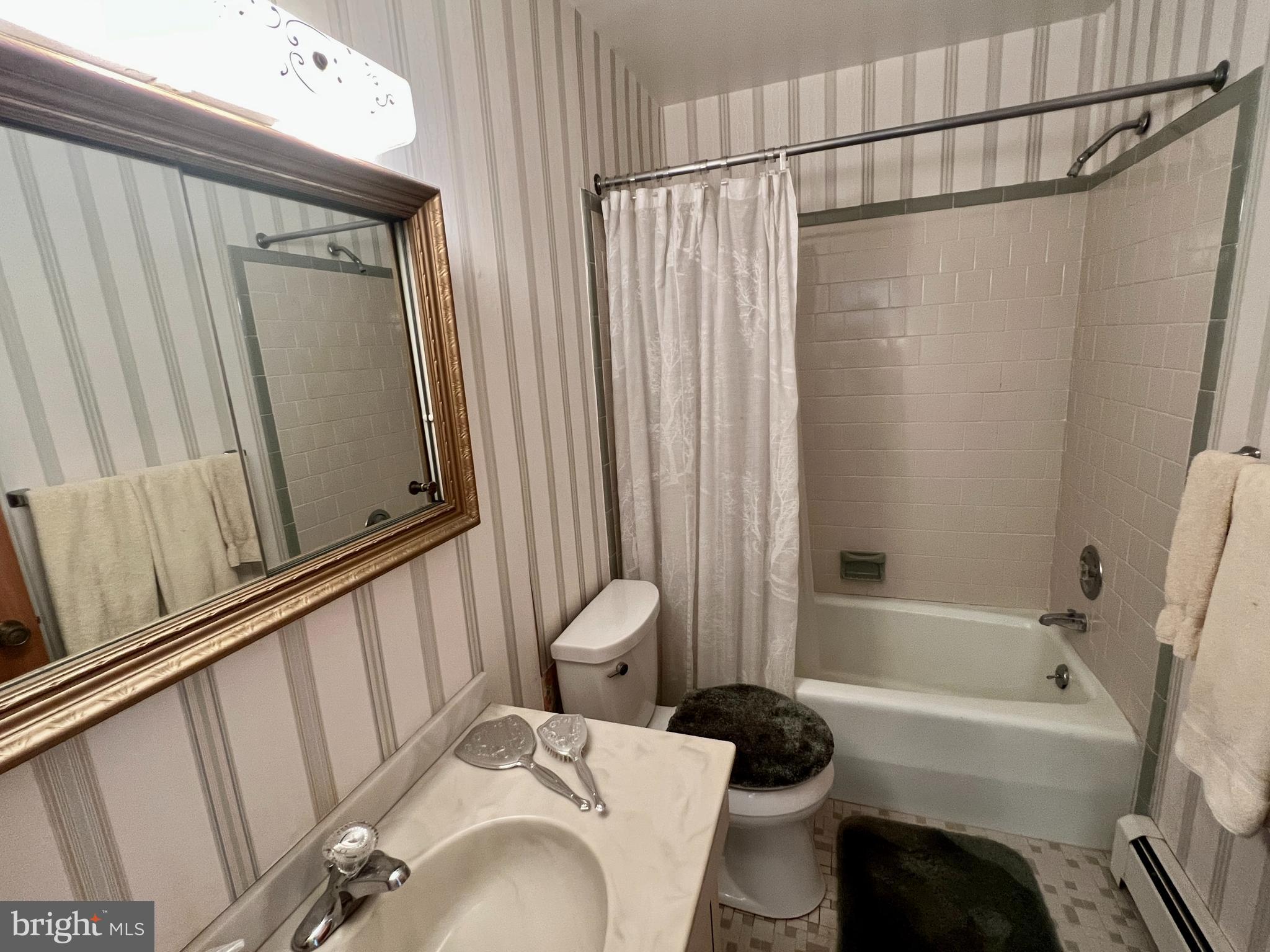 BROOKHILL FARMS - Residential