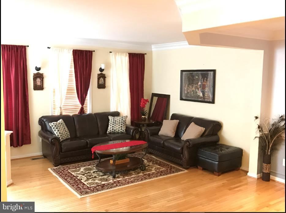 MCNAIR FARMS - Residential Lease