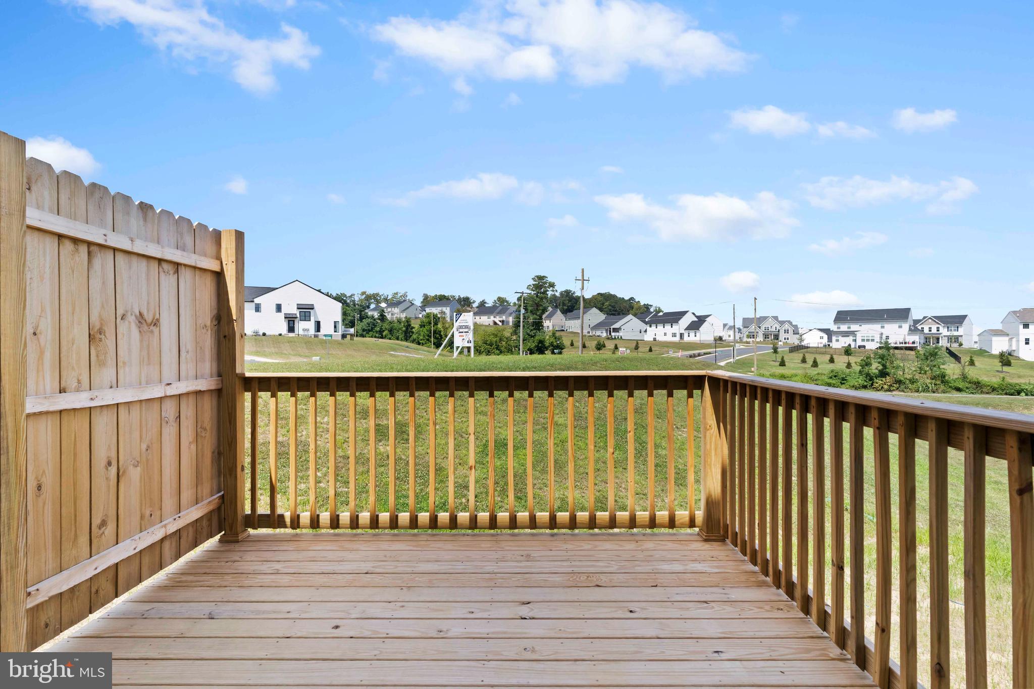 AUTUMN CHASE - Residential