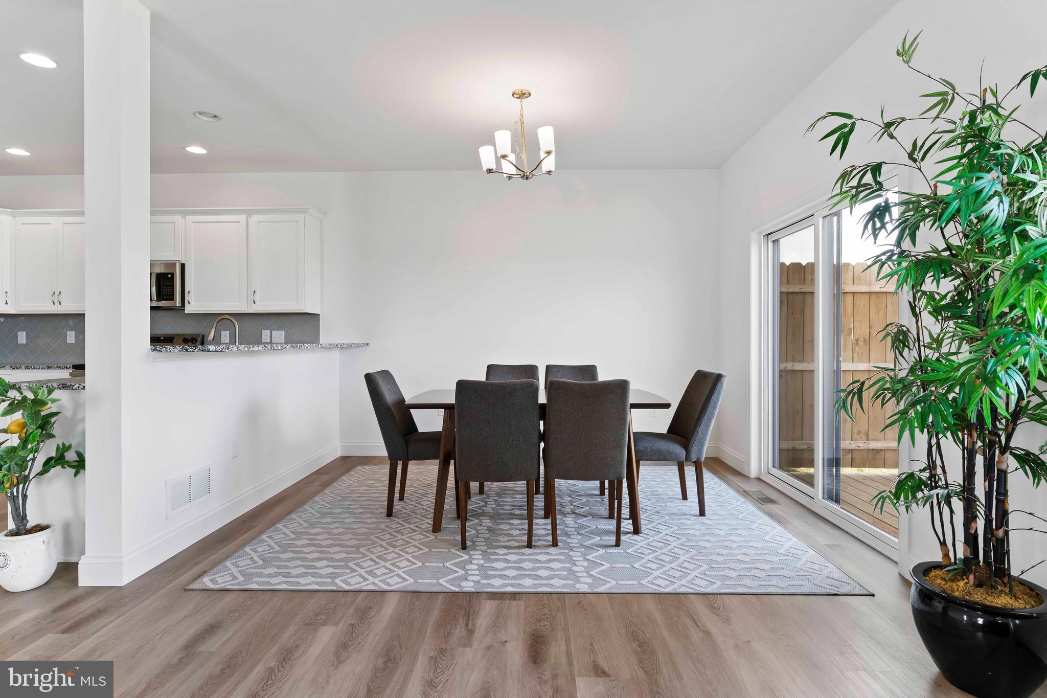 AUTUMN CHASE - Residential