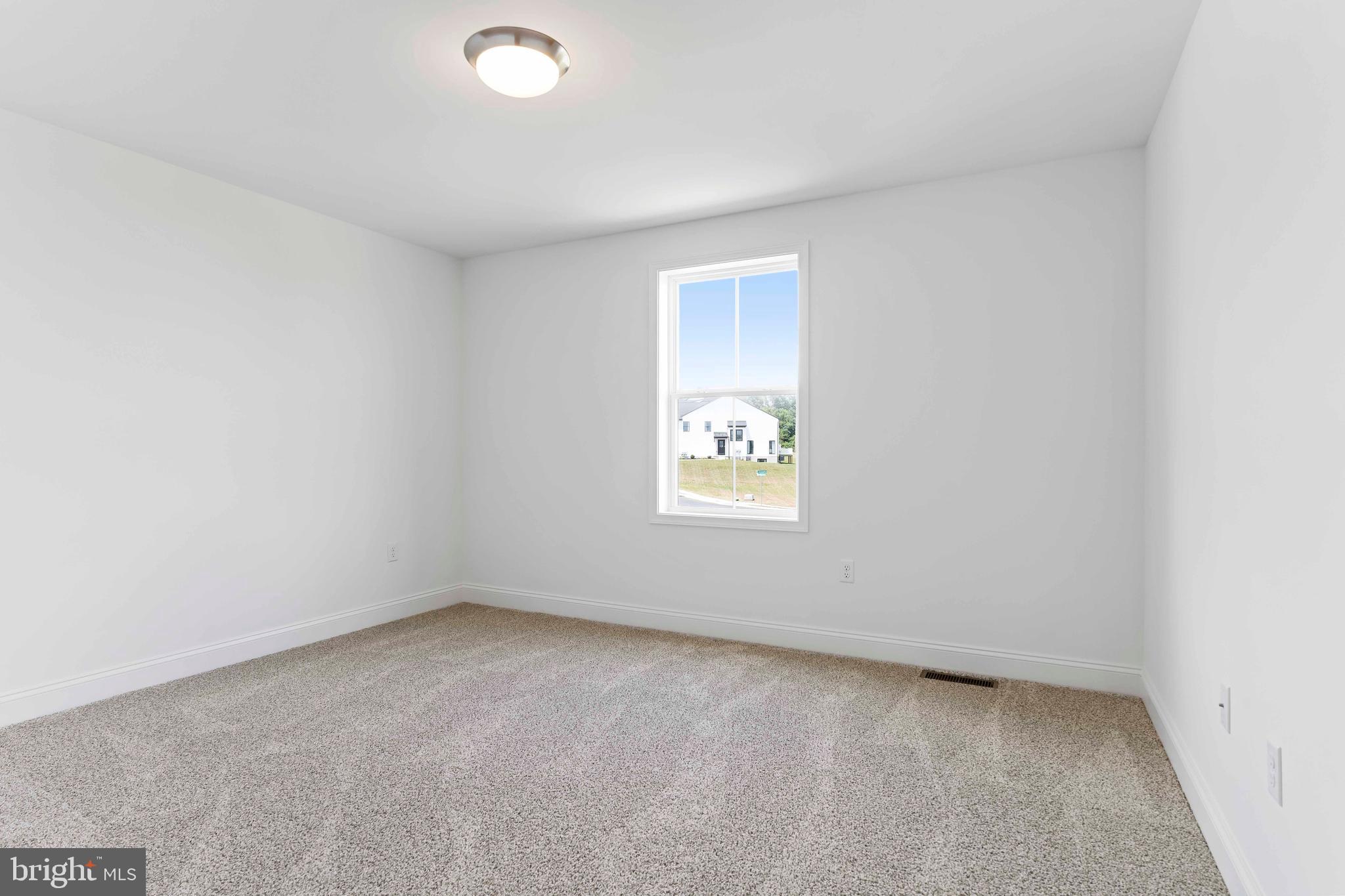 AUTUMN CHASE - Residential