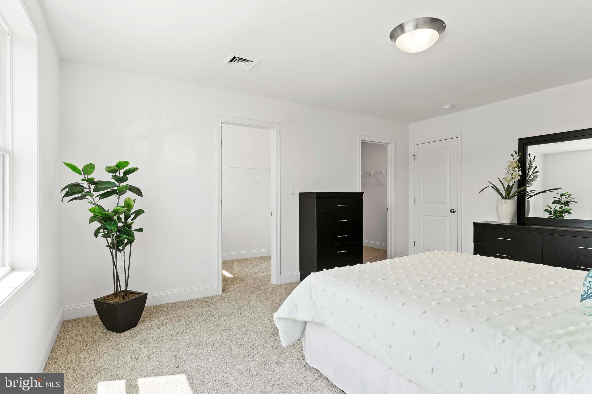 AUTUMN CHASE - Residential