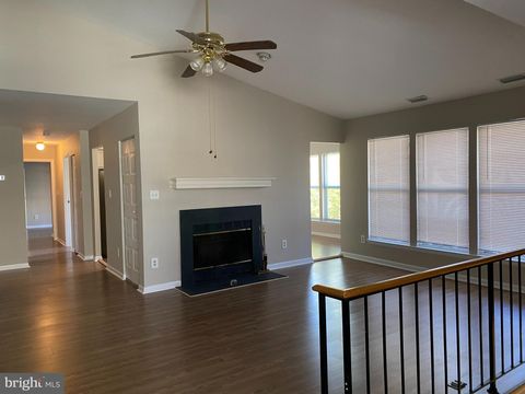 Condo For Sale - 13270 Meander Cove Drive #14<br/> GERMANTOWN, MD 20874