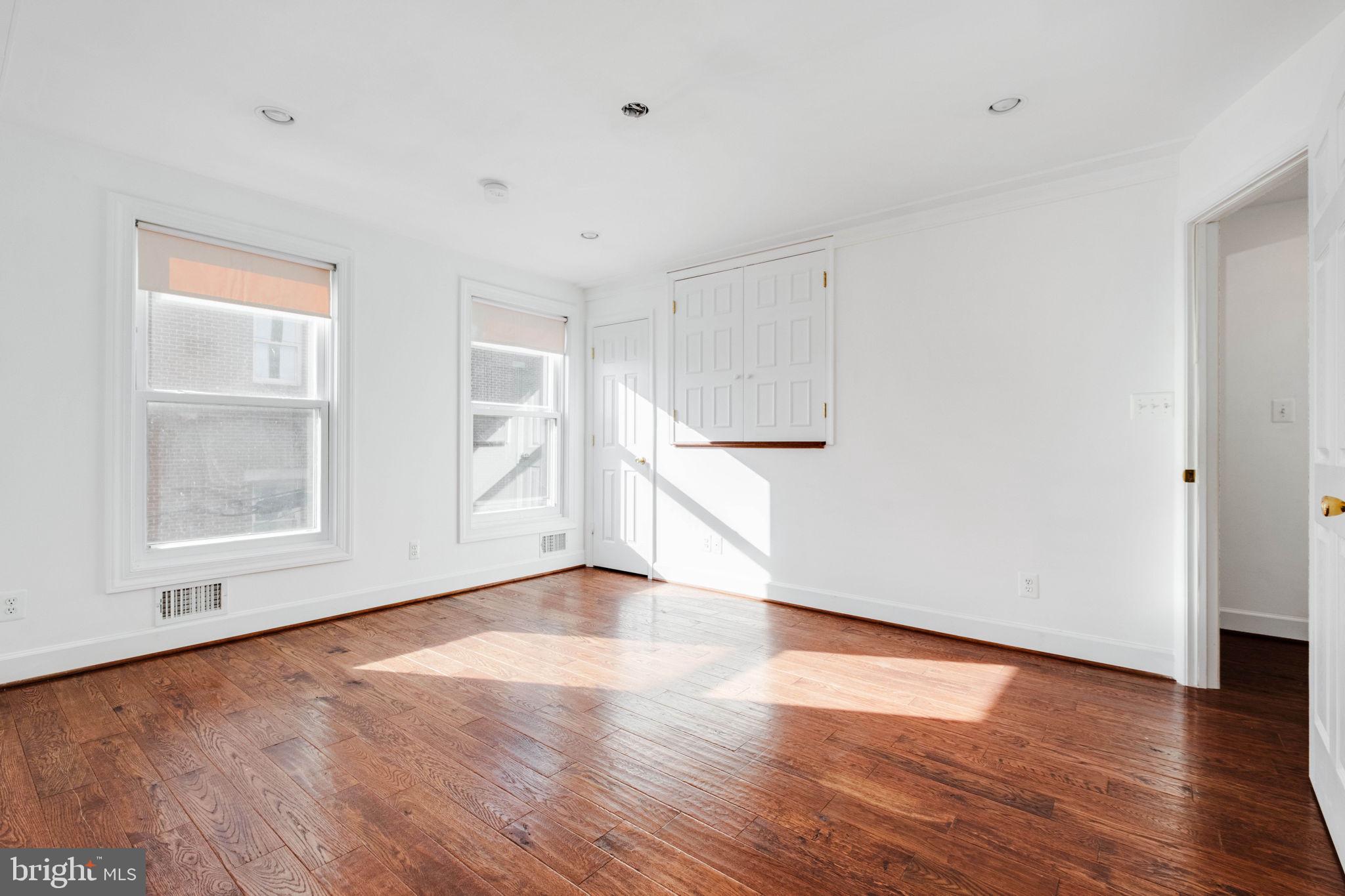 OLD TOWN ALEXANDRIA - Residential Lease