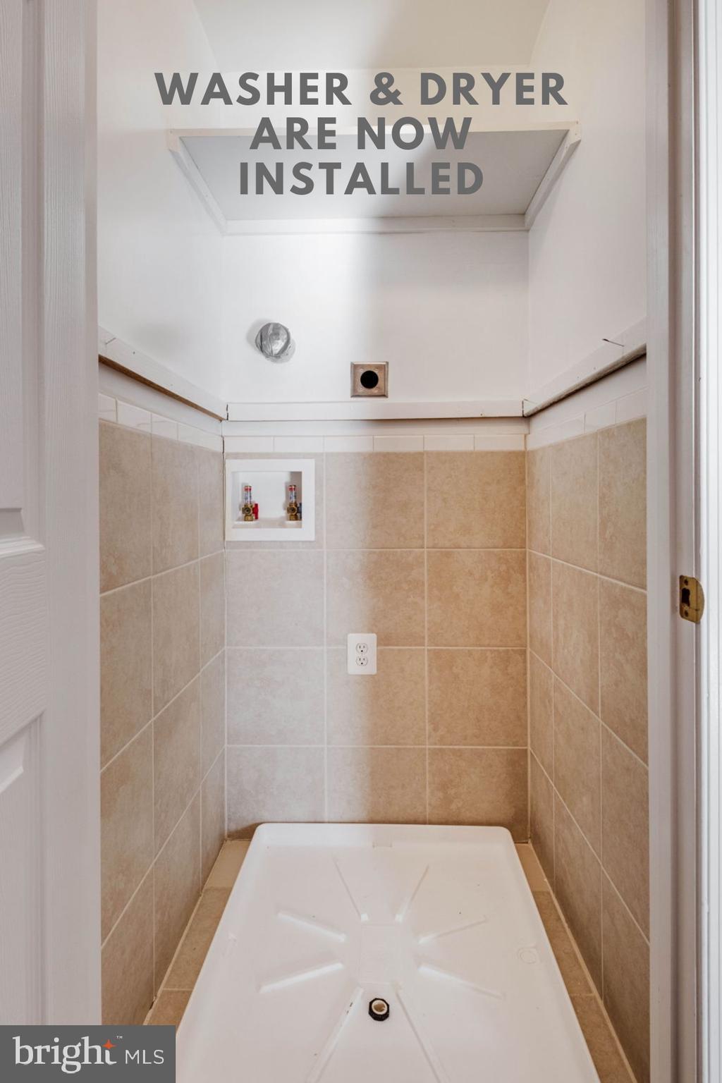 OLD TOWN ALEXANDRIA - Residential Lease