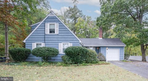 39 N HILLTOP AVENUE SOMERDALE NJ 08083