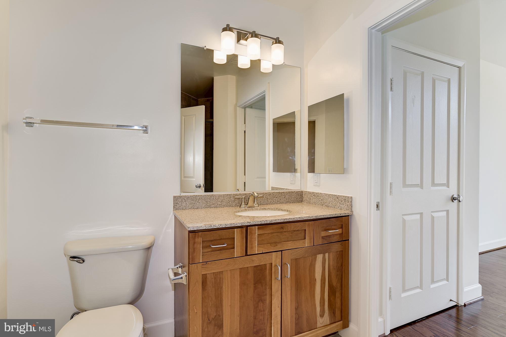 STATION SQUARE - Residential Lease