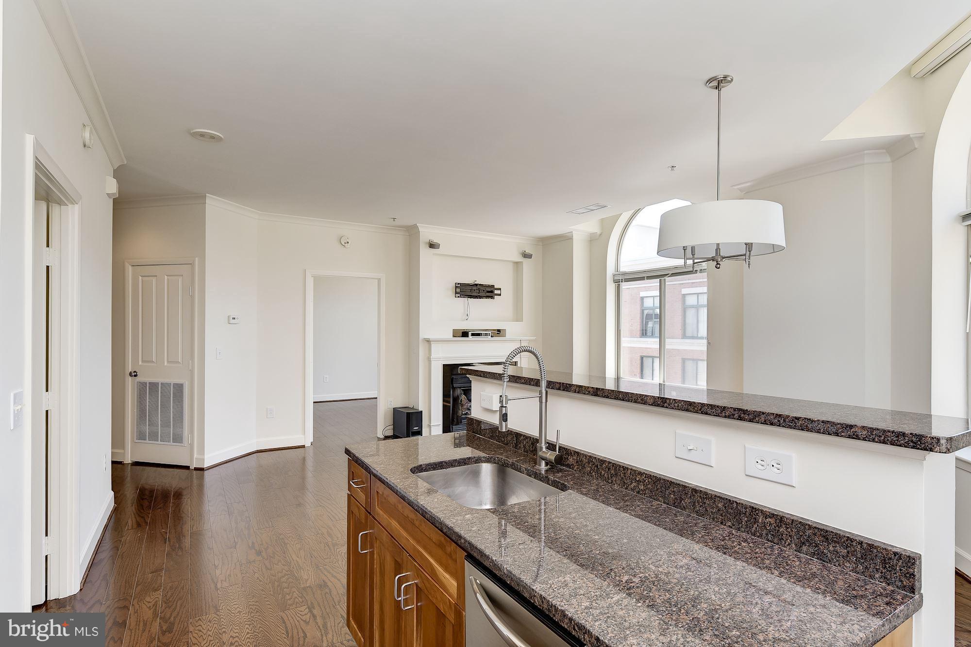 STATION SQUARE - Residential Lease