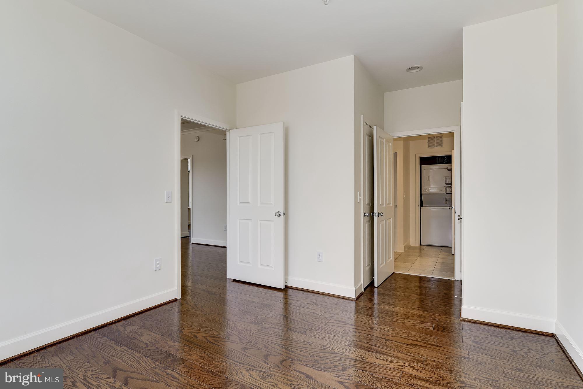 STATION SQUARE - Residential Lease