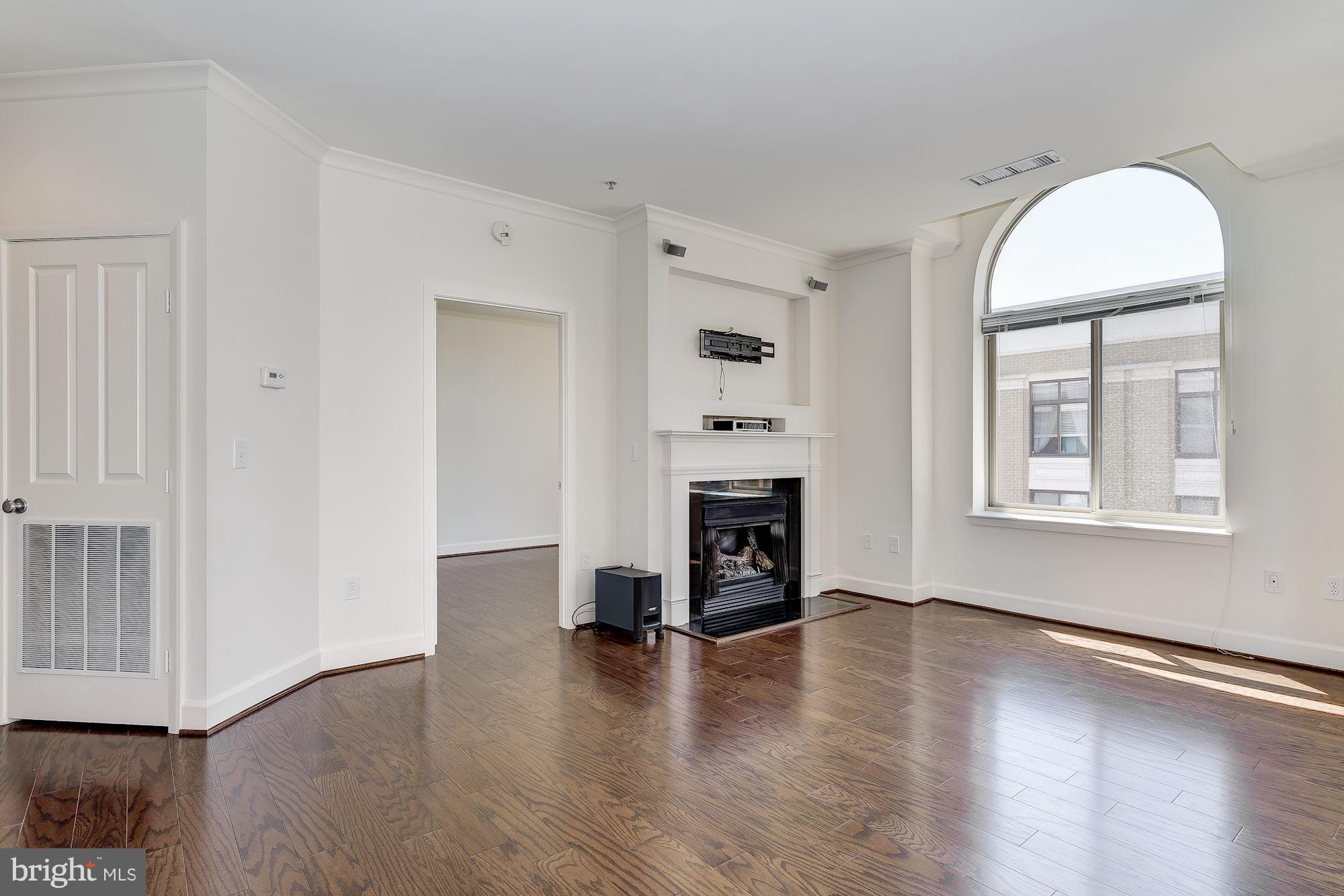 STATION SQUARE - Residential Lease