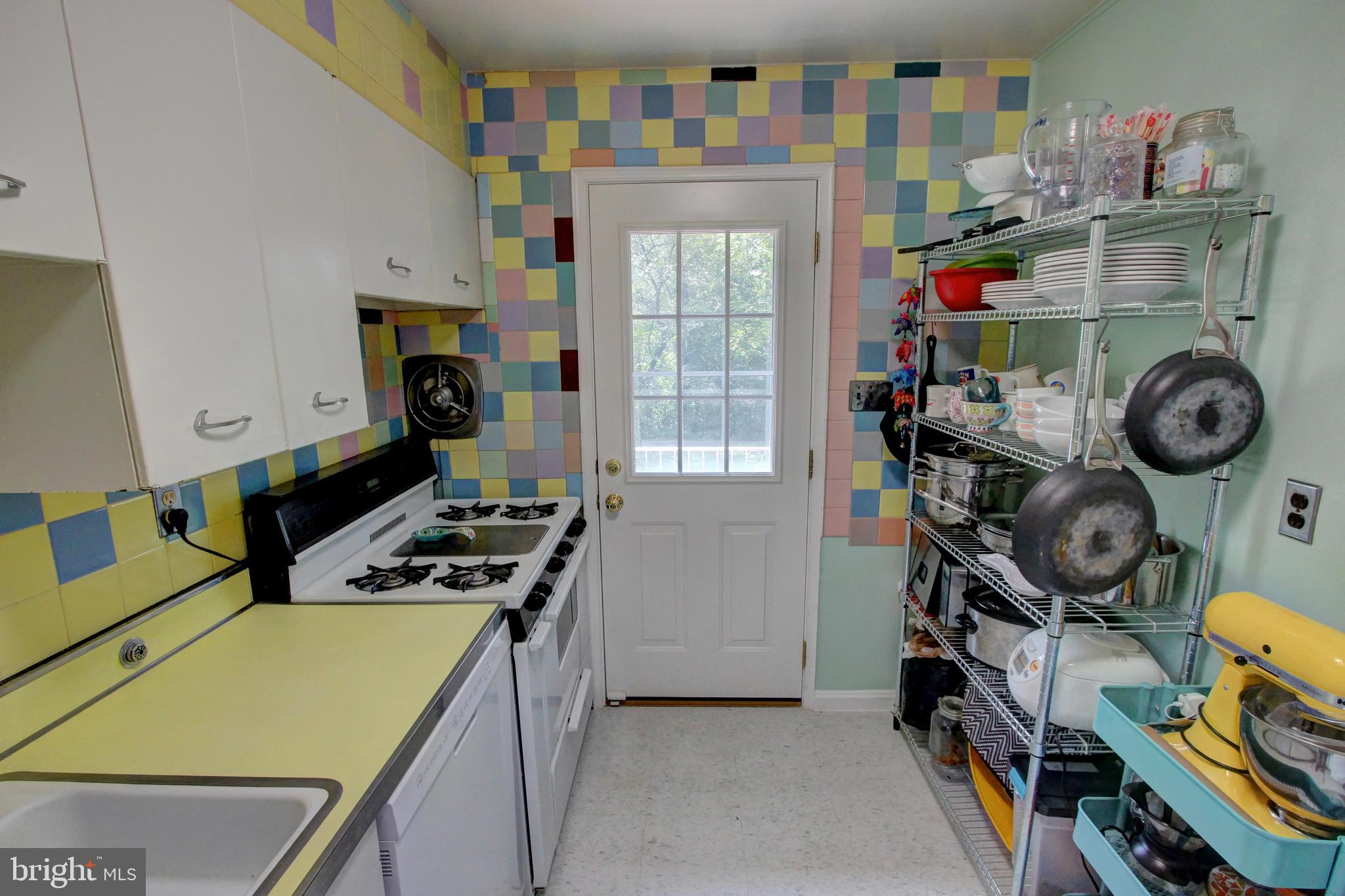 BEDDOO HEIGHTS - Residential Lease