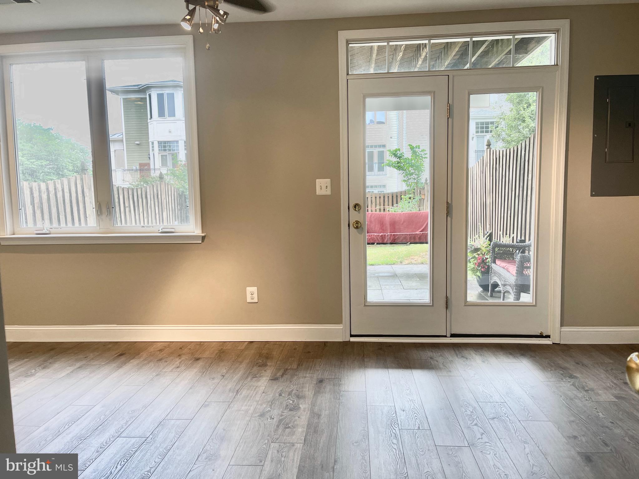 LANSDOWNE ON THE POTOMAC - Residential