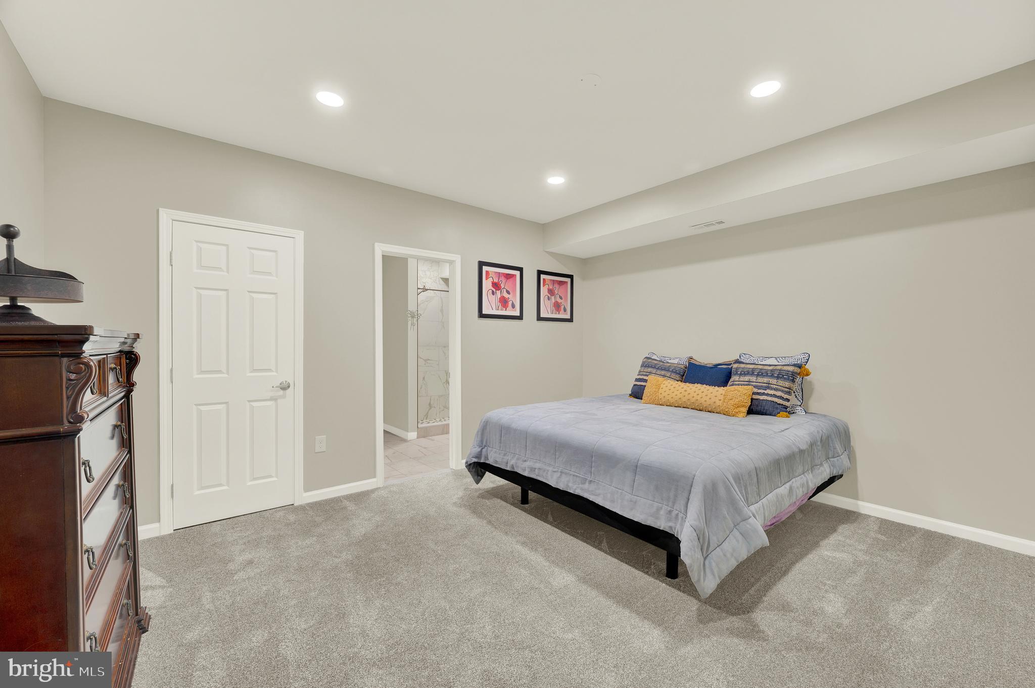 QUAIL RIDGE - Residential