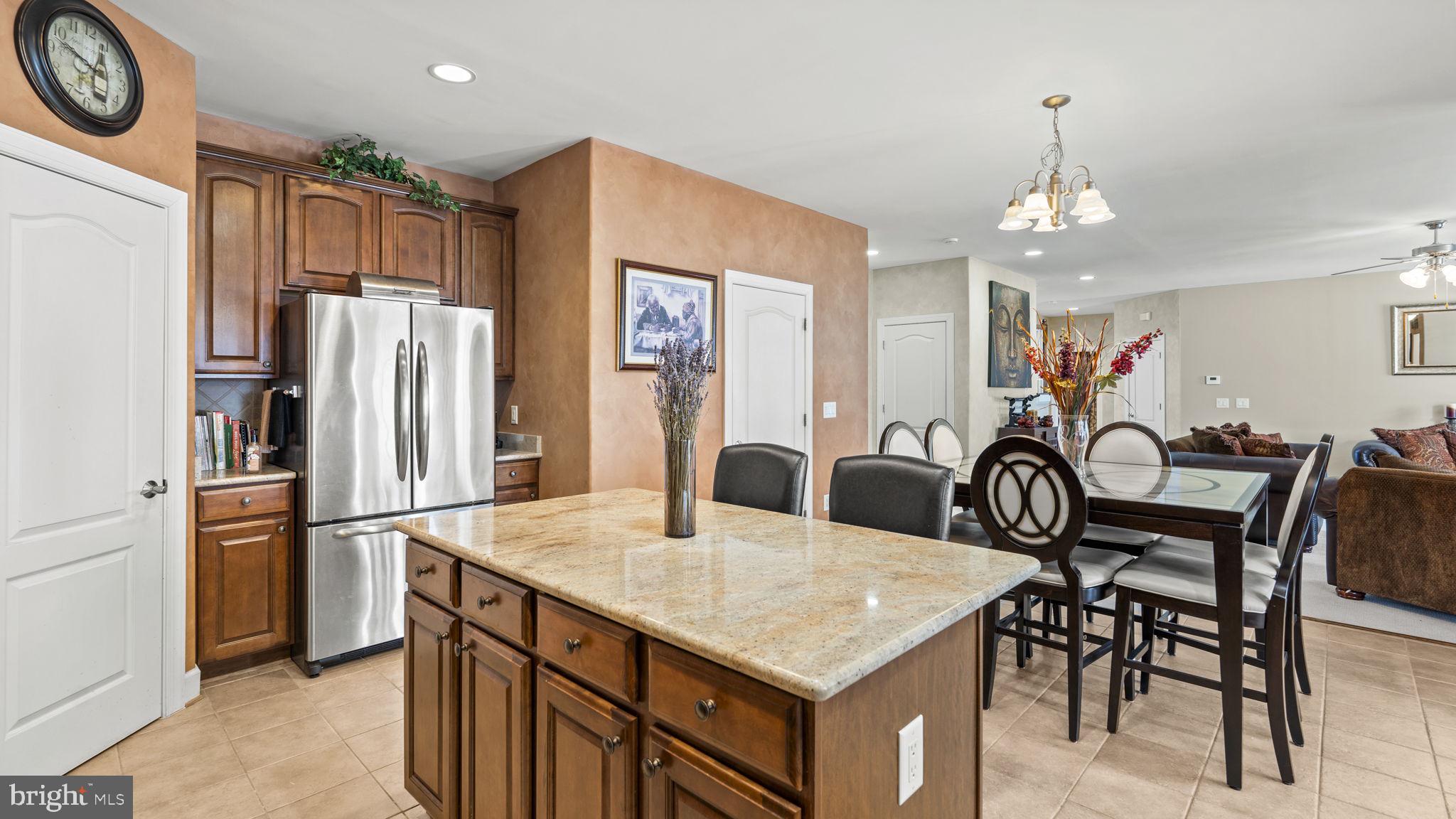 TOWERING OAKS ESTATES - Residential