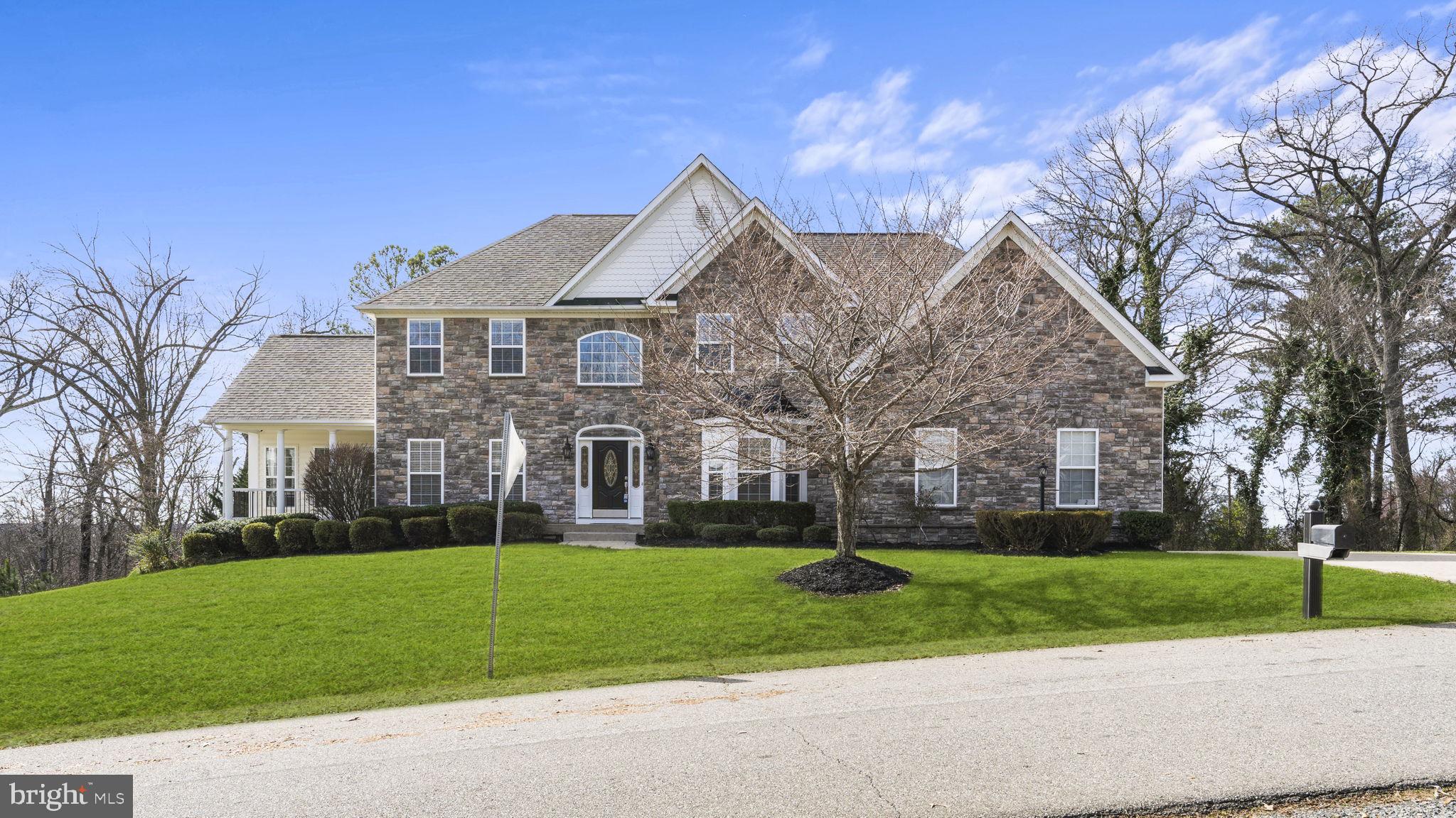 TOWERING OAKS ESTATES - Residential