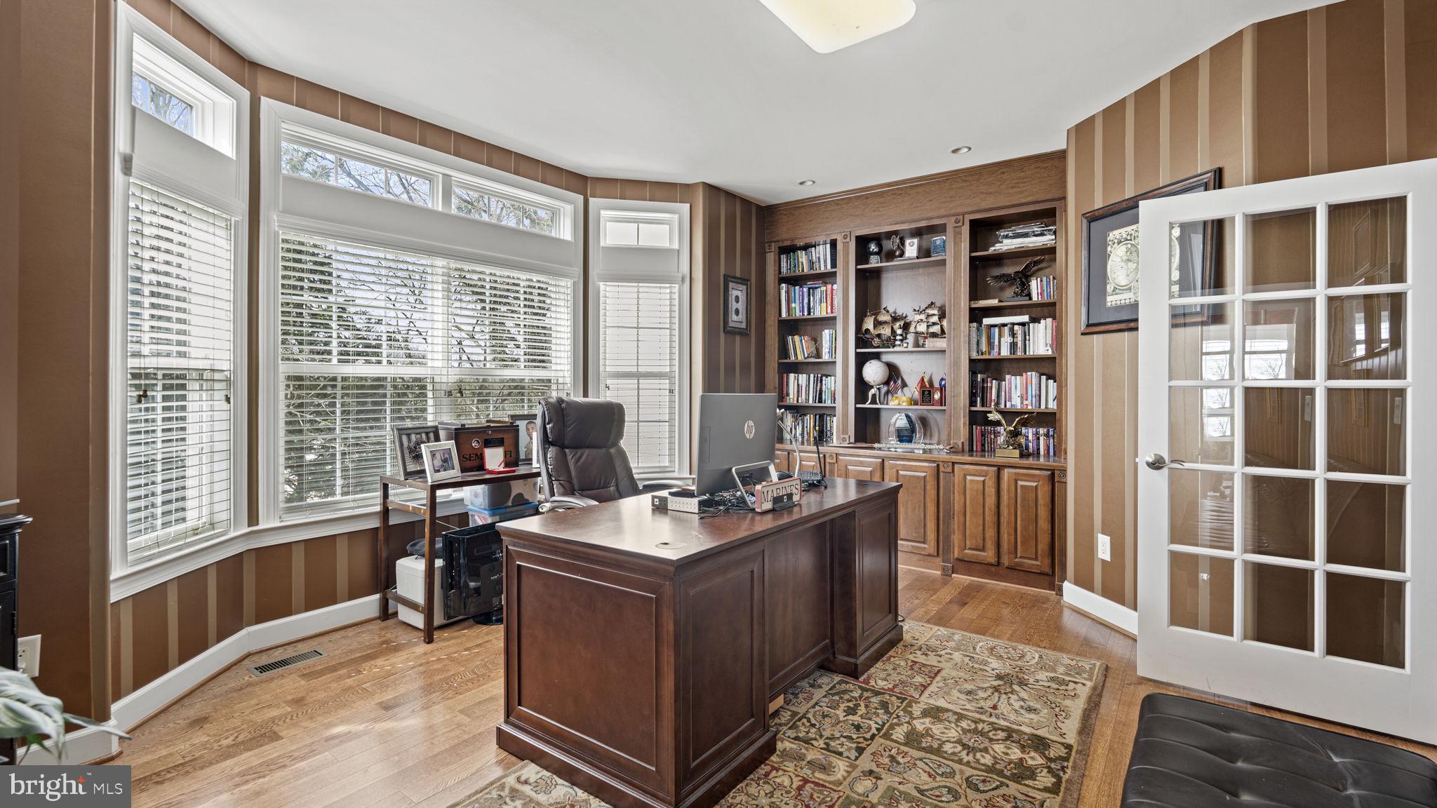 TOWERING OAKS ESTATES - Residential