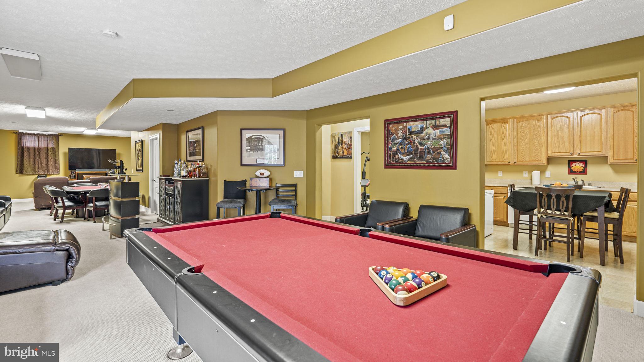 TOWERING OAKS ESTATES - Residential