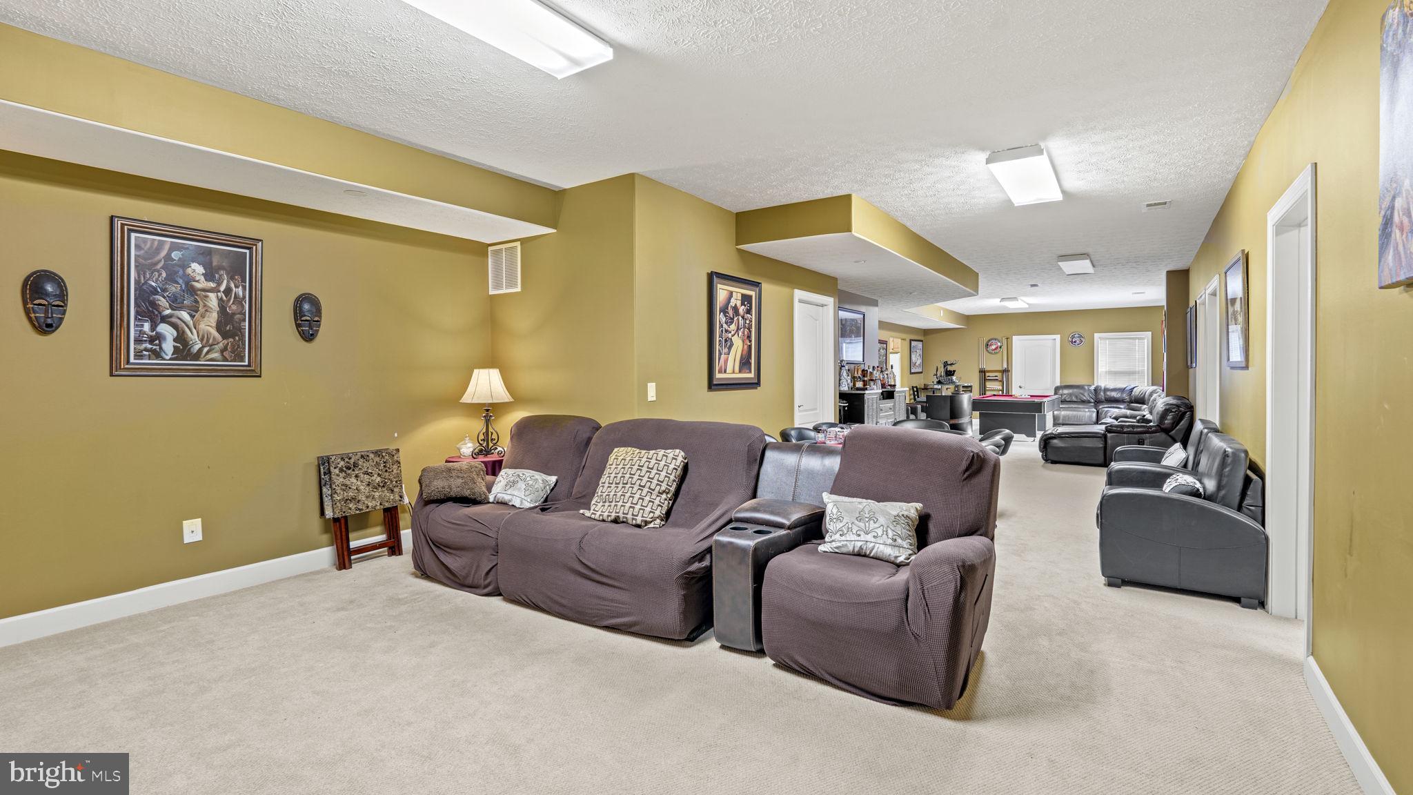 TOWERING OAKS ESTATES - Residential