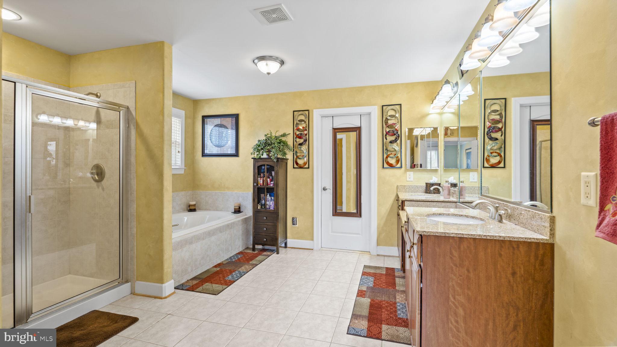 TOWERING OAKS ESTATES - Residential