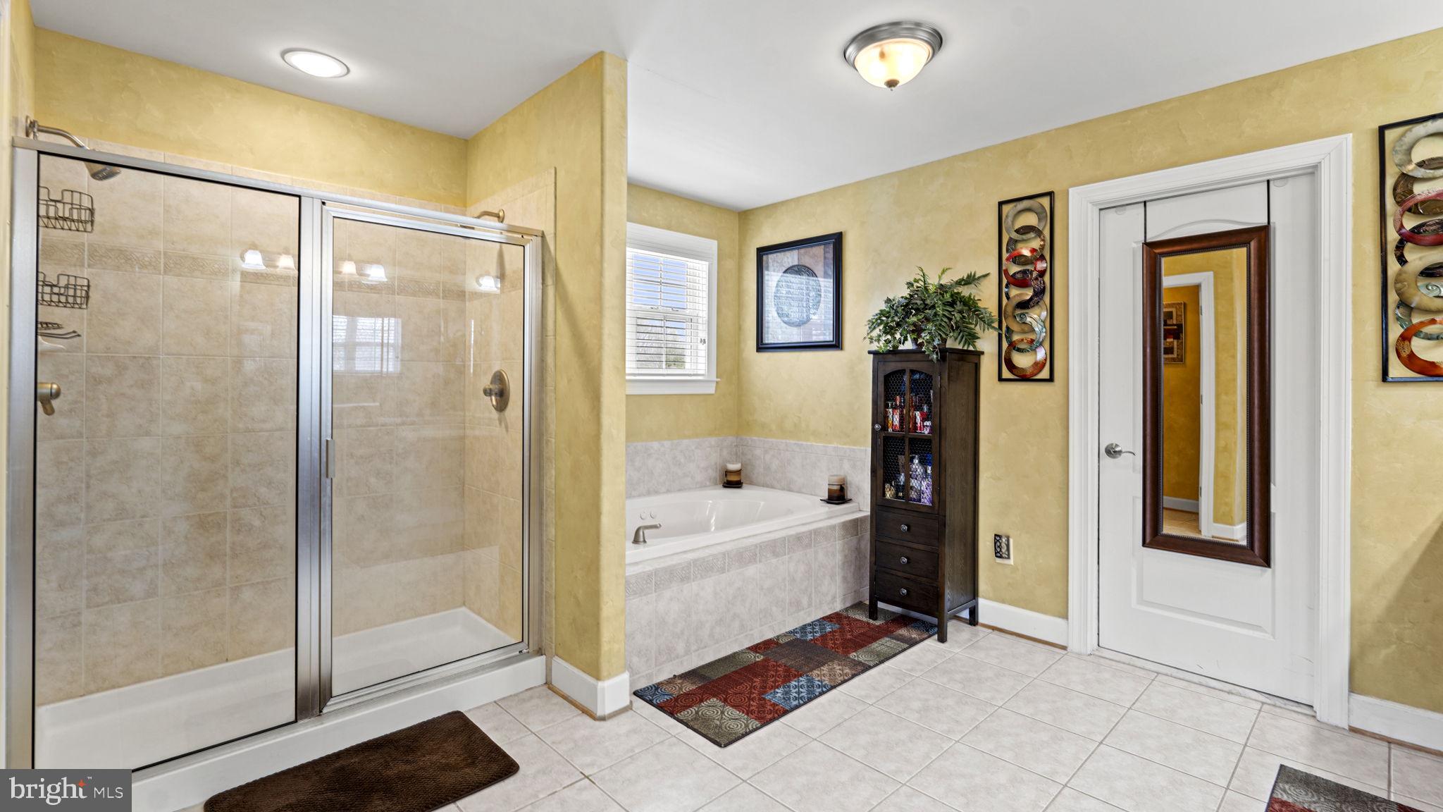 TOWERING OAKS ESTATES - Residential