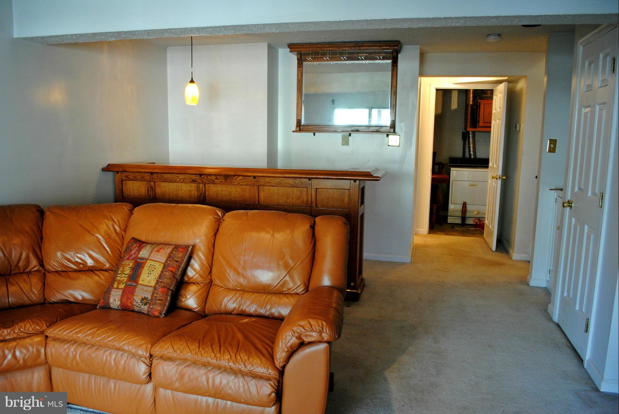 VILLAGE OF SILVER HALL - Residential Lease