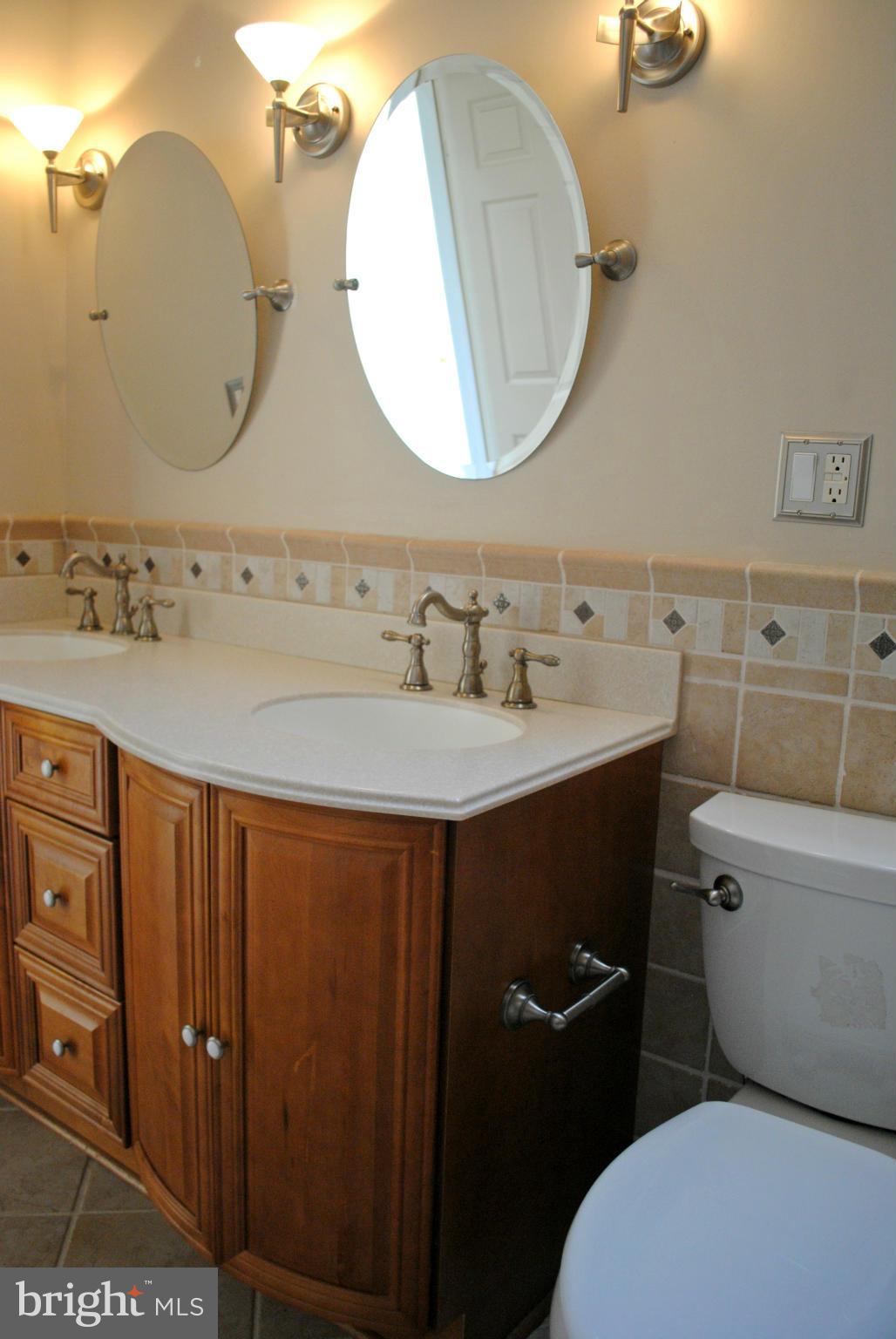 VILLAGE OF SILVER HALL - Residential Lease