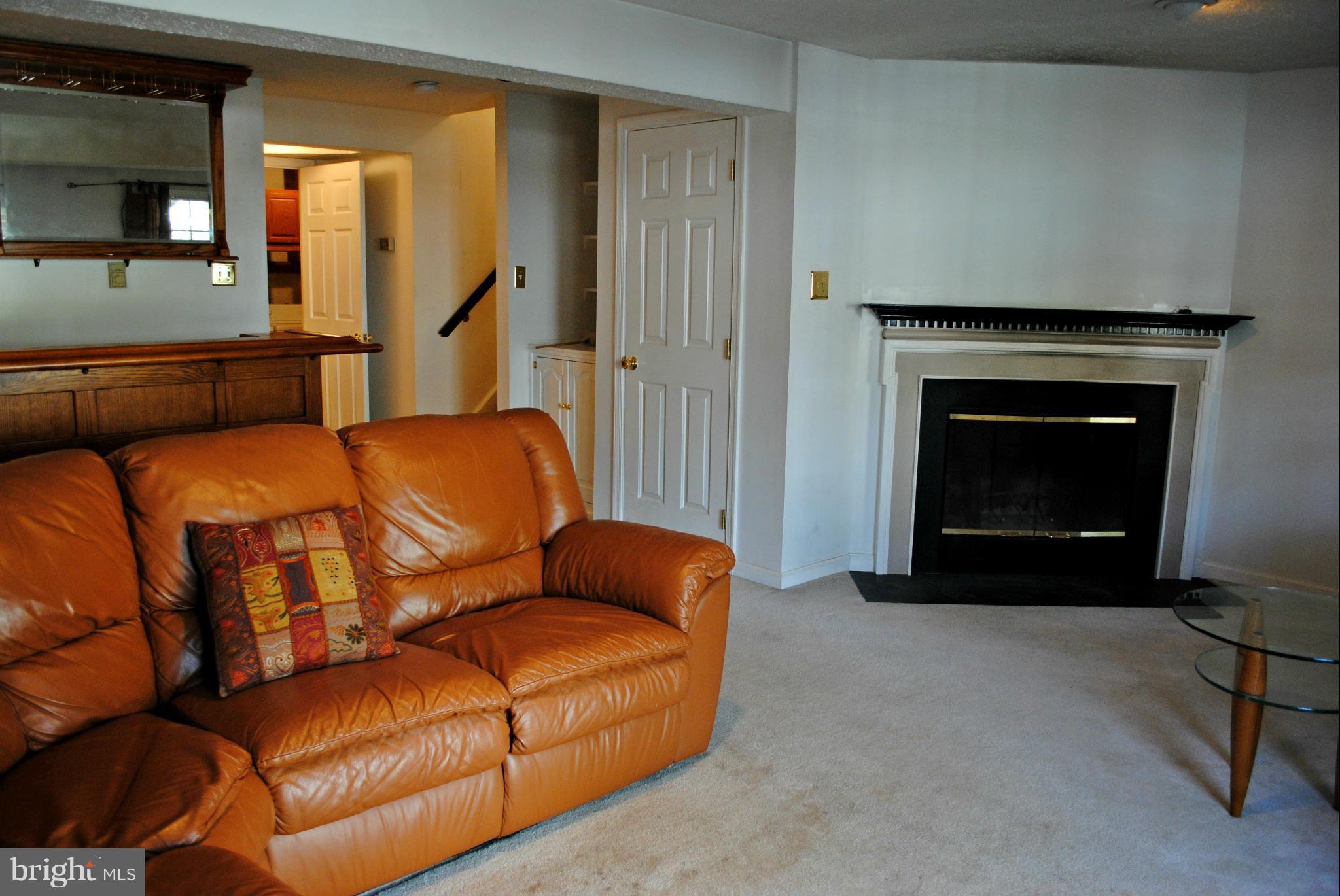 VILLAGE OF SILVER HALL - Residential Lease