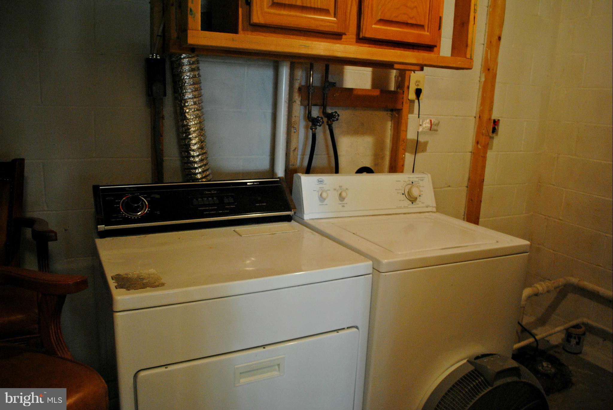 VILLAGE OF SILVER HALL - Residential Lease