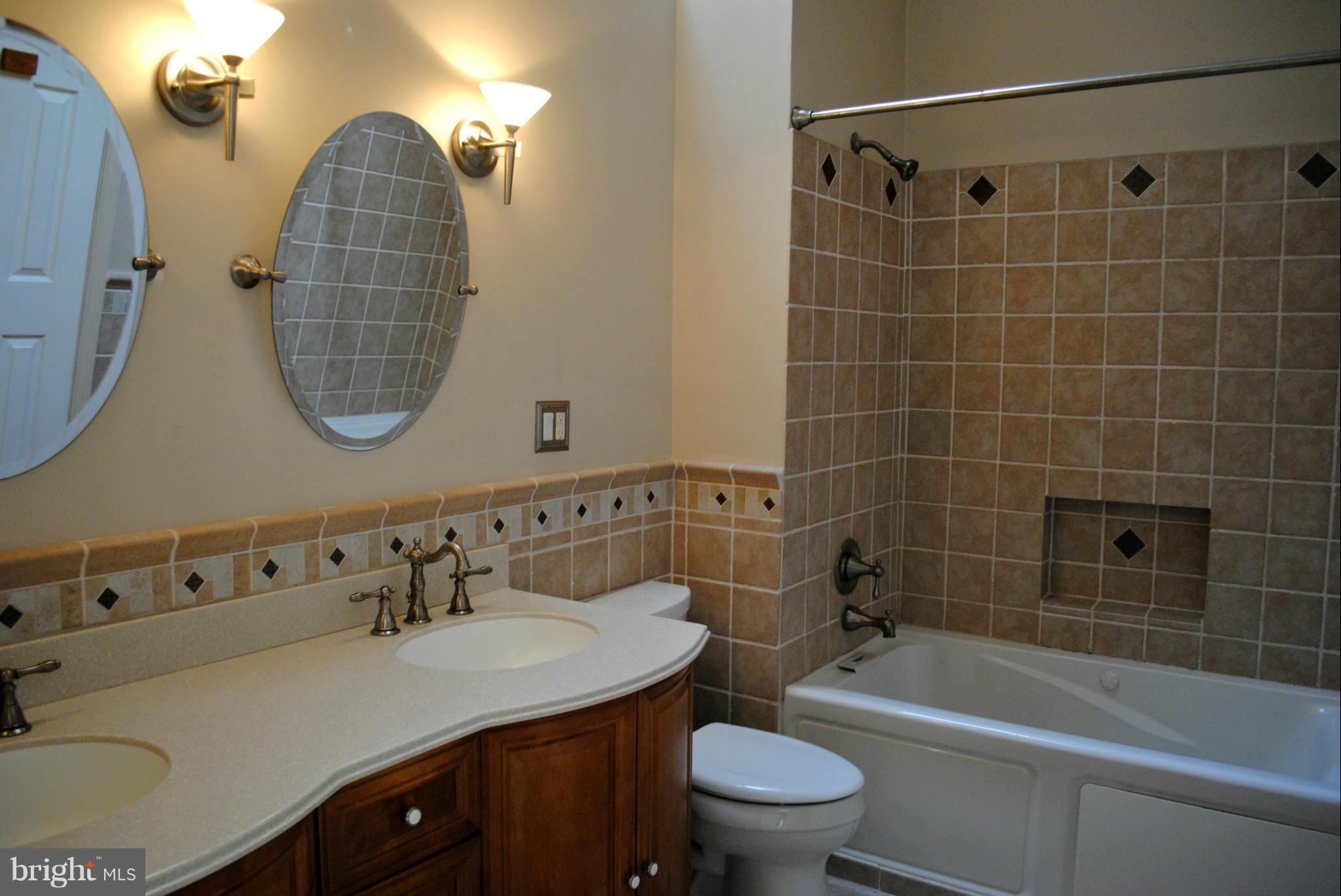 VILLAGE OF SILVER HALL - Residential Lease