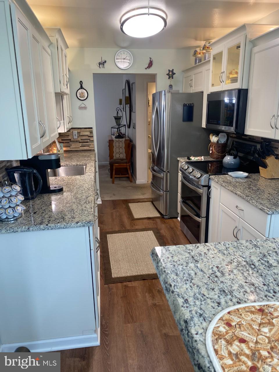 CROMWELL FOUNTAIN - Residential