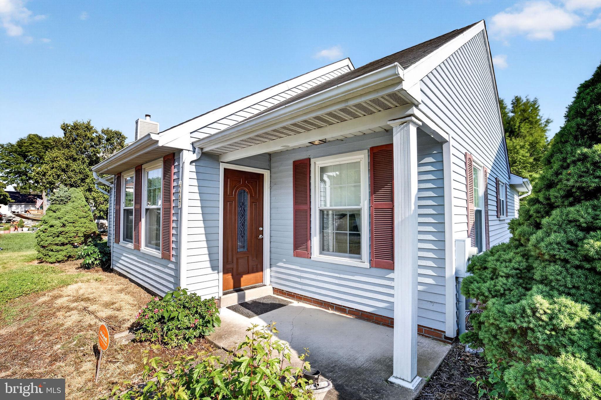 RIVERSIDE - Residential