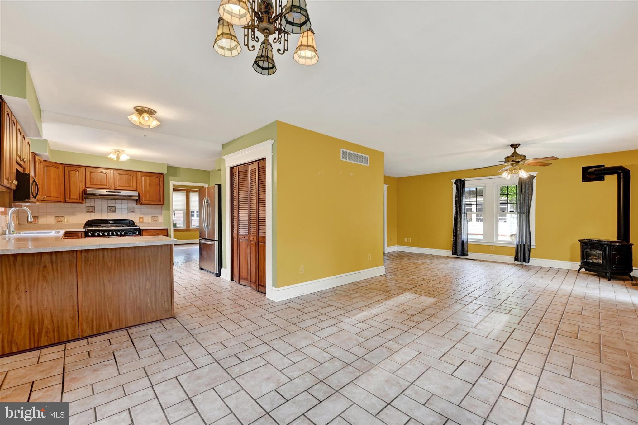 LINTHICUM HEIGHTS - Residential