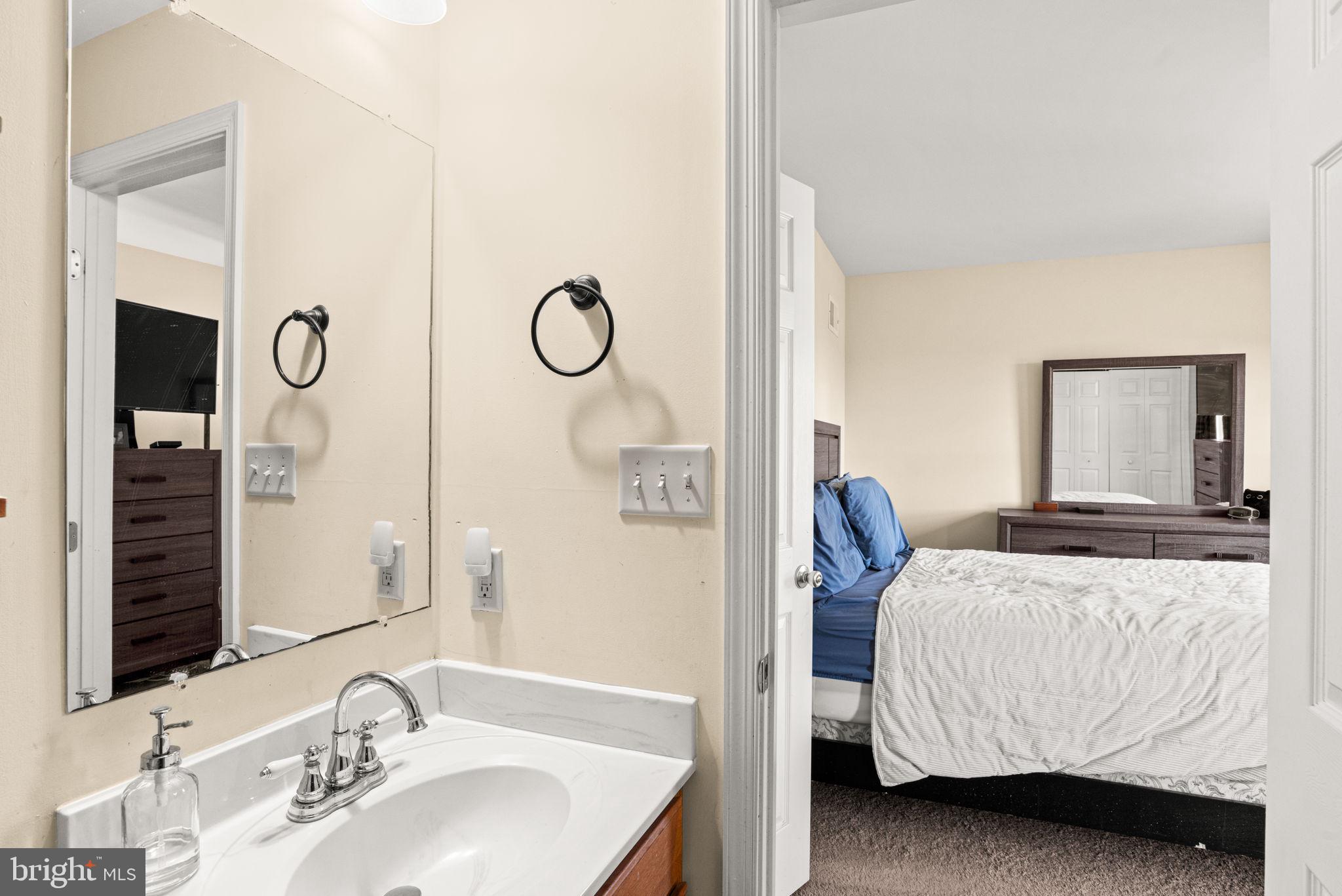 CHATHAM CREEK - Residential