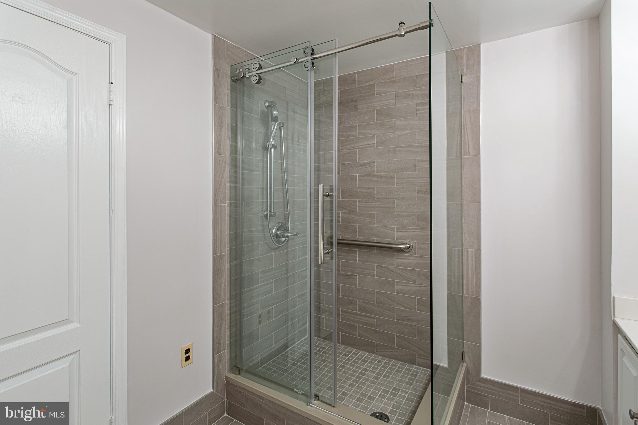 BELLA VISTA - Residential