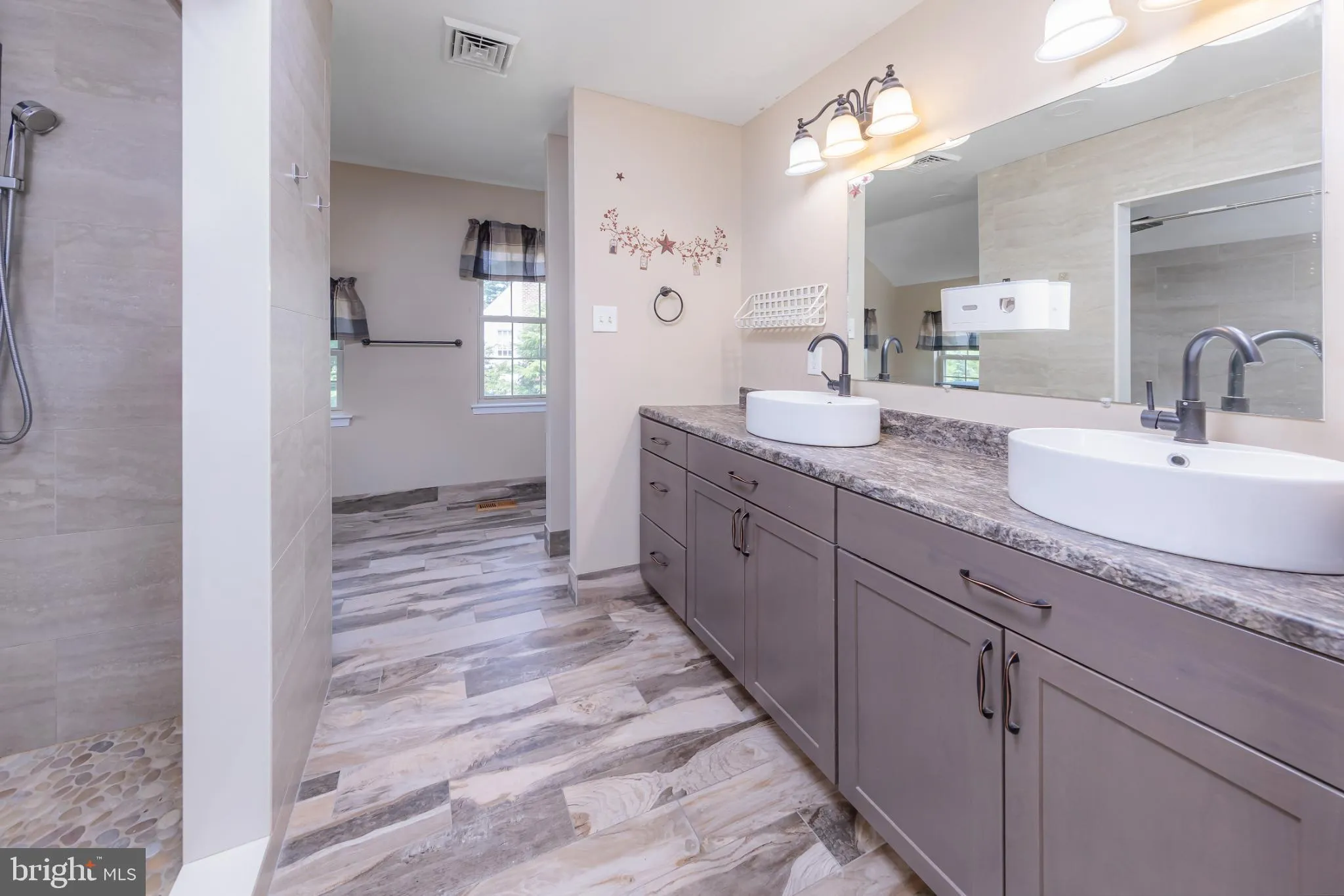 Pittsgrove, New Jersey 08318, United States, 3 Bedrooms Bedrooms, ,3 BathroomsBathrooms,Residential,Active,176897