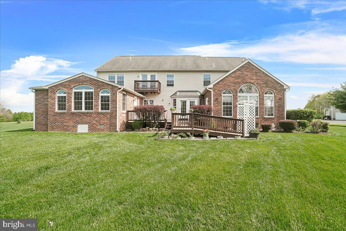 Frederick, Maryland 21701, United States, 5 Bedrooms Bedrooms, ,5 BathroomsBathrooms,Residential,Active,115072