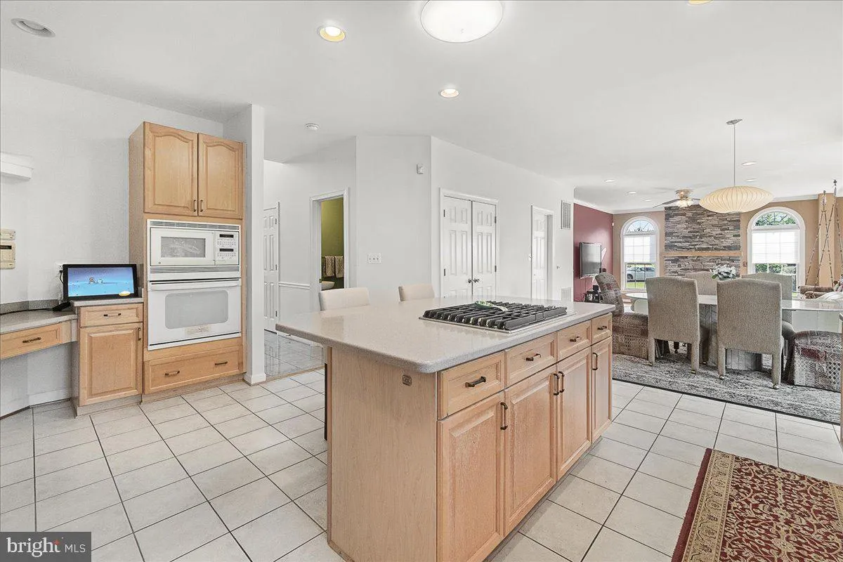 Frederick, Maryland 21701, United States, 5 Bedrooms Bedrooms, ,5 BathroomsBathrooms,Residential,Active,115072