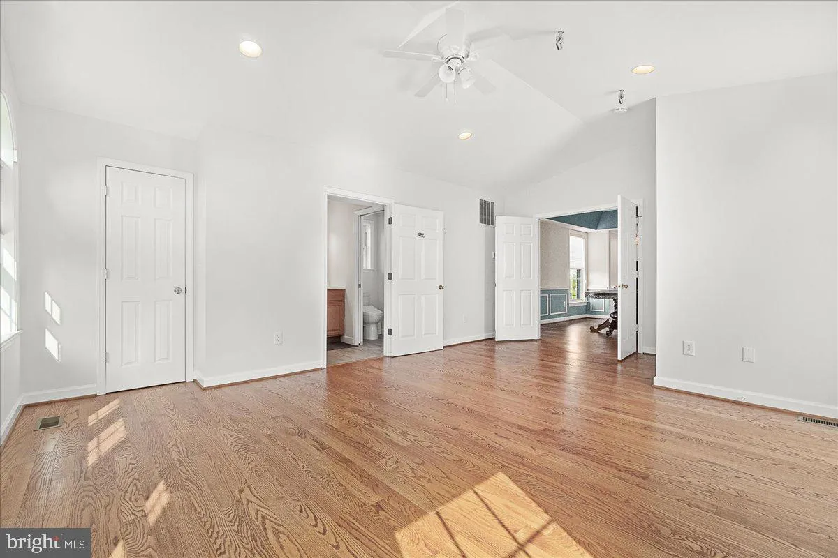 Frederick, Maryland 21701, United States, 5 Bedrooms Bedrooms, ,5 BathroomsBathrooms,Residential,Active,115072