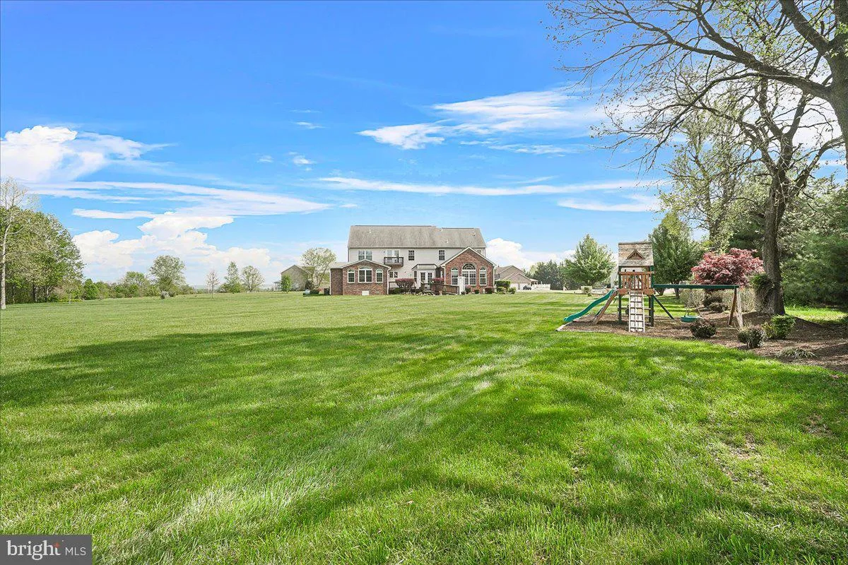 Frederick, Maryland 21701, United States, 5 Bedrooms Bedrooms, ,5 BathroomsBathrooms,Residential,Active,115072