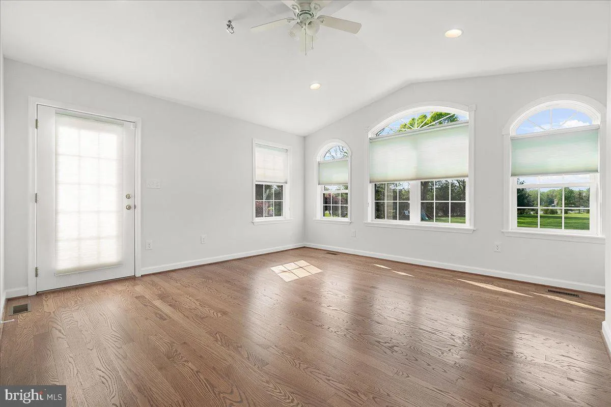 Frederick, Maryland 21701, United States, 5 Bedrooms Bedrooms, ,5 BathroomsBathrooms,Residential,Active,115072