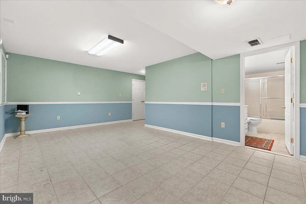 Frederick, Maryland 21701, United States, 5 Bedrooms Bedrooms, ,5 BathroomsBathrooms,Residential,Active,115072