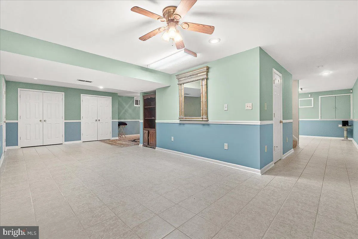 Frederick, Maryland 21701, United States, 5 Bedrooms Bedrooms, ,5 BathroomsBathrooms,Residential,Active,115072