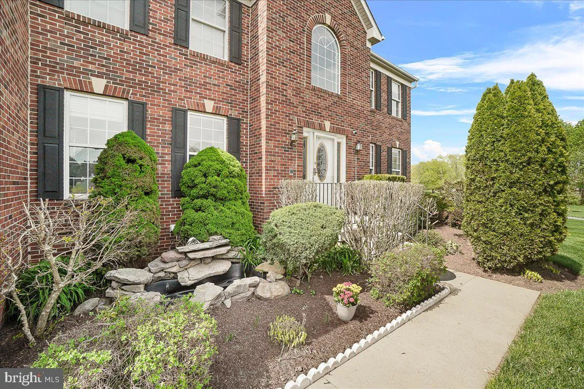 Frederick, Maryland 21701, United States, 5 Bedrooms Bedrooms, ,5 BathroomsBathrooms,Residential,Active,115072