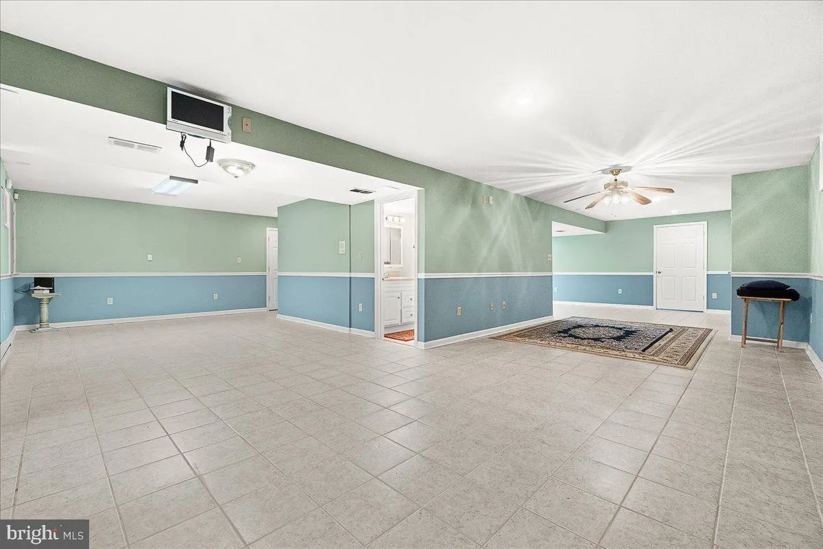 Frederick, Maryland 21701, United States, 5 Bedrooms Bedrooms, ,5 BathroomsBathrooms,Residential,Active,115072