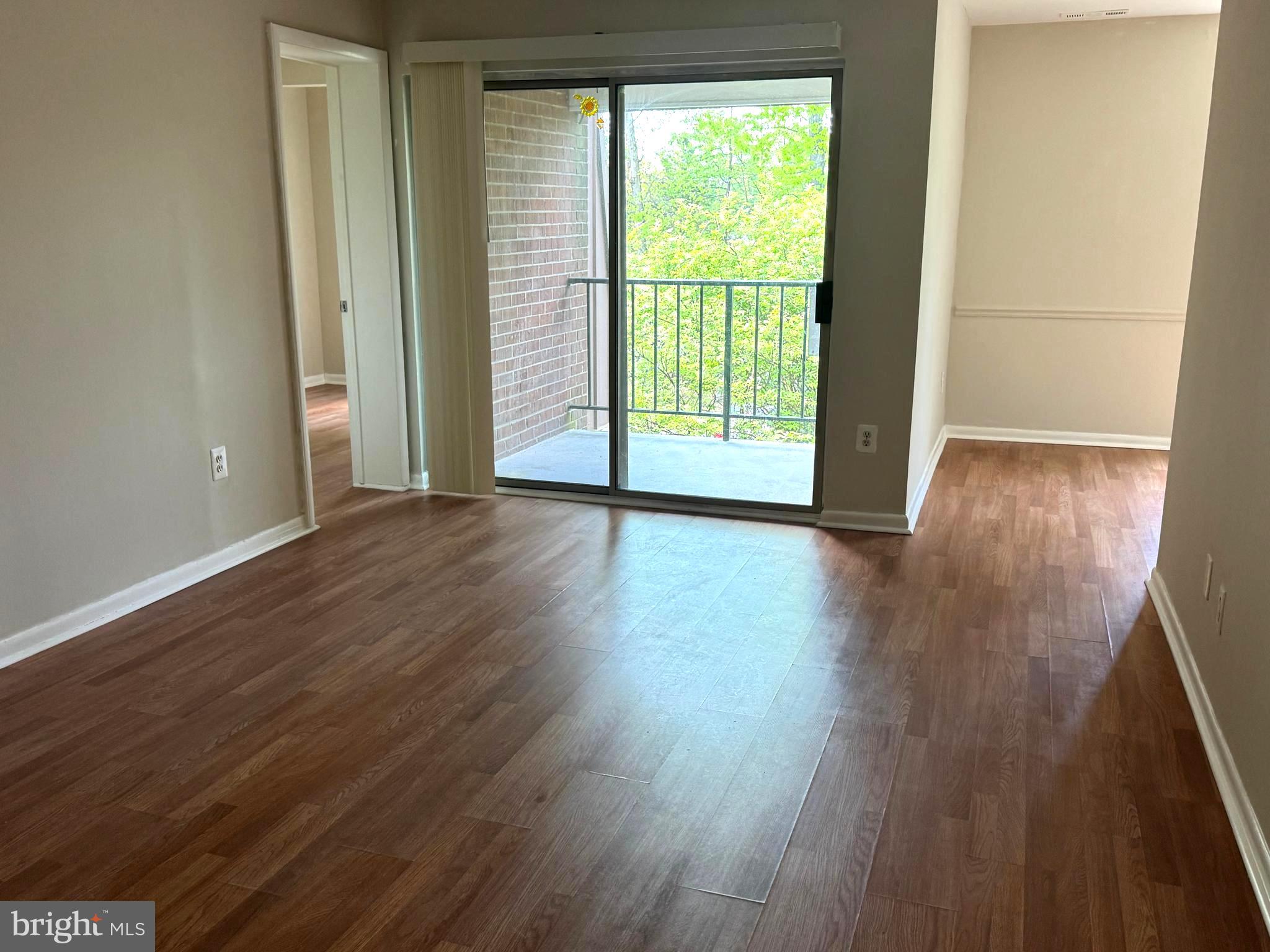 WOODBURN VILLAGE - Residential