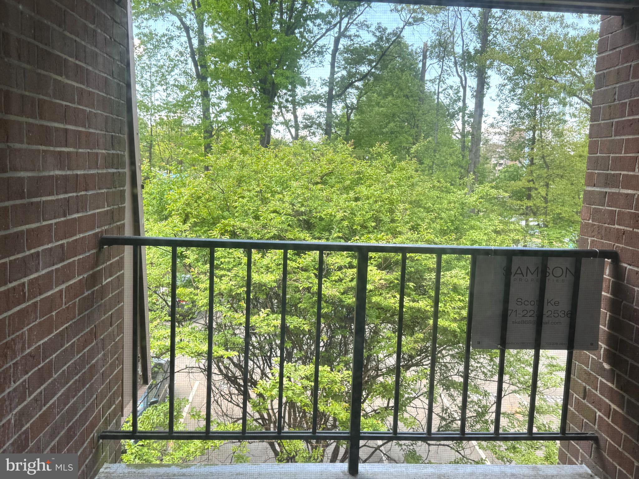 WOODBURN VILLAGE - Residential