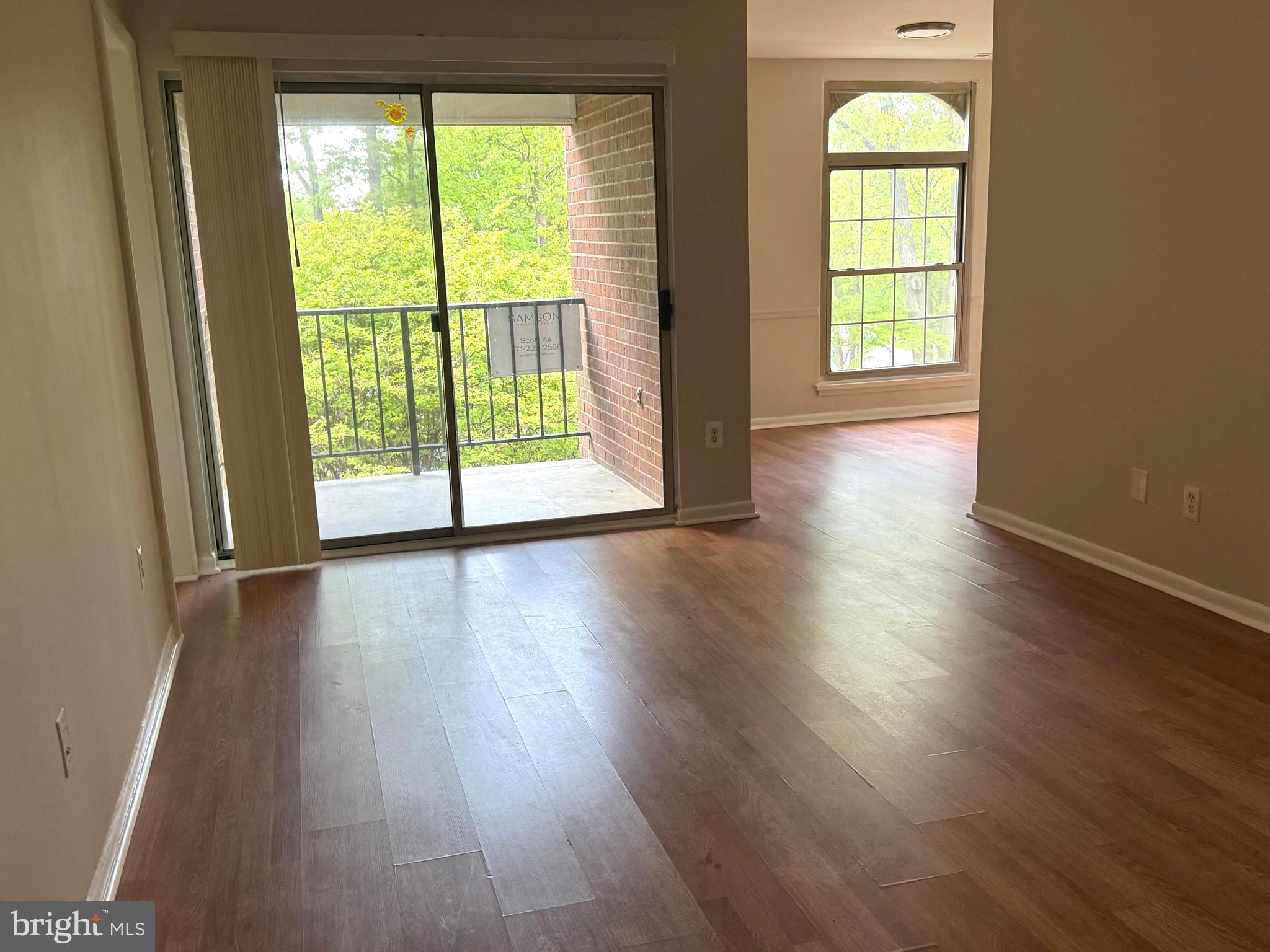 WOODBURN VILLAGE - Residential